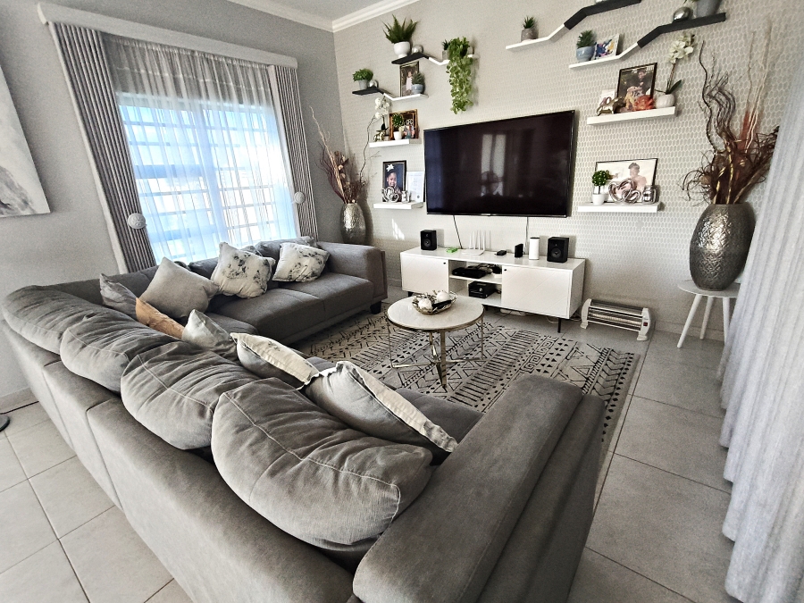 3 Bedroom Property for Sale in Admirals Park Western Cape